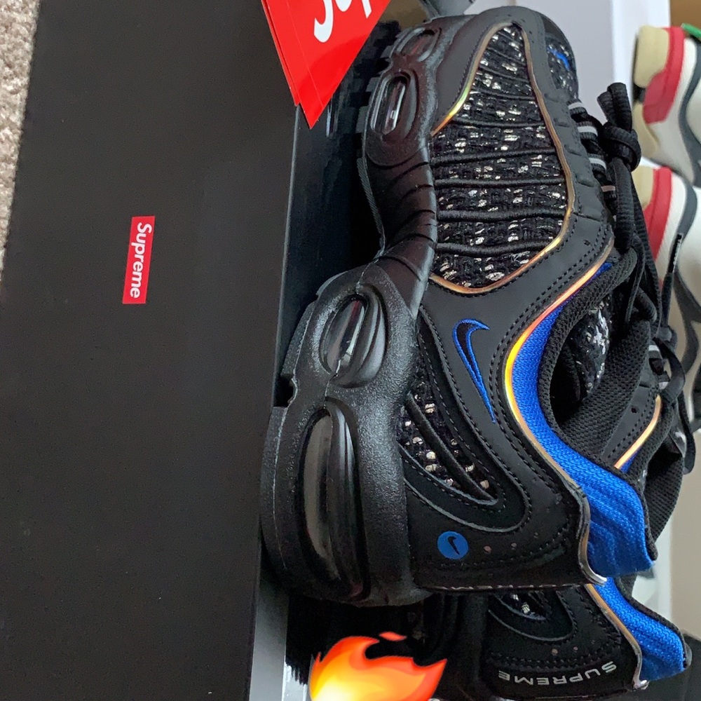 Supreme x Nike Air max tailwind IV